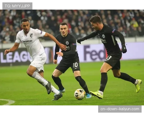 法甲积分榜更新：巴黎圣日耳曼63分领跑，朗斯59分紧追